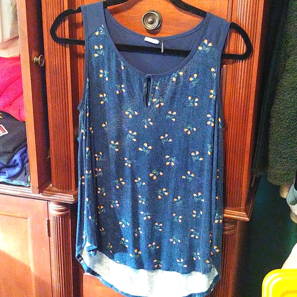 Anthropologie Tops - Akemi Kin Sleeveless mixed media top